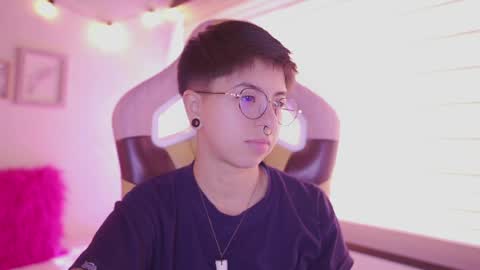 Blue  online show from April 2026 02:39:02 PM