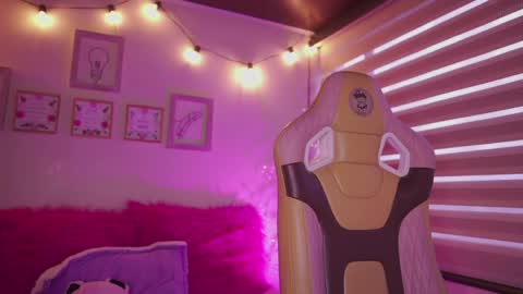 Blue  online show from April 2026 12:19:02 PM