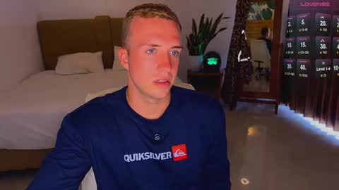 Tommy online show from November 2025 06:01:01 AM