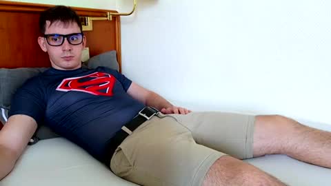 Snapshot of tommy_rafs chatting on July 2026 01:57:02 PM Thomas online show from July 2026 01:57:02 PM