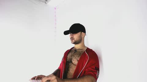 tommy_sccott online show from October 2025 11:01:02 PM