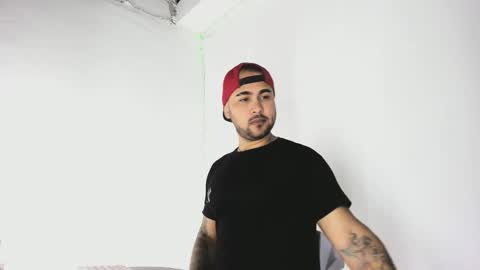 tommy_sccott online show from October 2025 11:38:01 PM