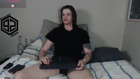 Tommy Sins online show from October 2025 08:20:02 PM