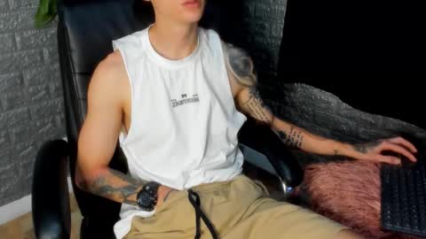 Tommy Slater online show from November 2025 09:03:02 PM