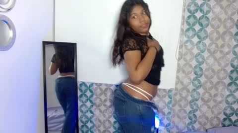 tommyandthalia online show from February 2025 05:35:01 PM