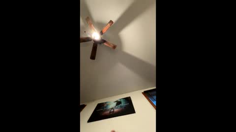 tommygunz62 online show from December 2025 12:23:02 PM