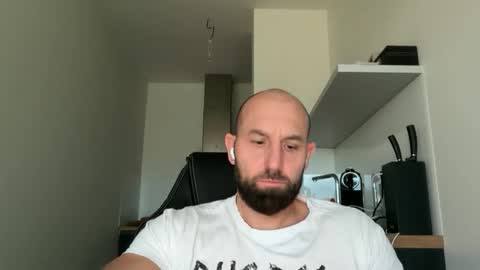 Thomas Fit online show from October 2025 04:05:02 PM