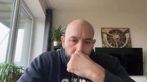 Thomas Fit online show from December 2025 08:51:02 AM