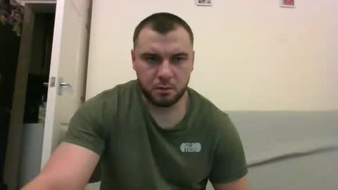 tommyy19901 online show from December 2024 07:26:02 PM