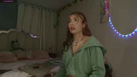 leyla  online show from September 2025 08:39:02 AM