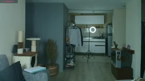 leyla  online show from September 2025 07:02:02 AM