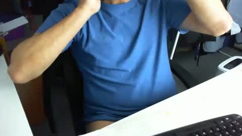 Tom online show from November 2025 11:21:02 AM