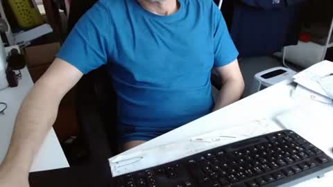 Tom online show from February 2026 12:36:01 PM