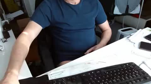 Tom online show from March 2026 08:18:01 AM