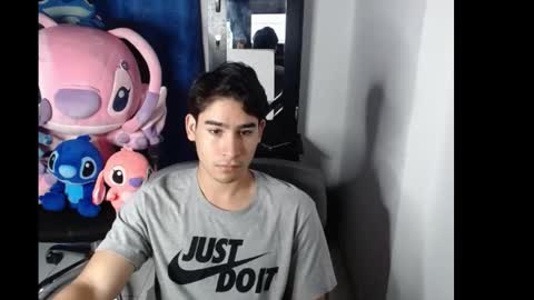 tomycute online show from February 2025 11:23:02 PM