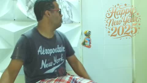 Antonio online show from January 2025 01:05:02 PM