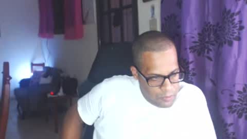 Antonio online show from January 2025 02:10:01 AM