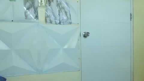 Antonio online show from February 2025 12:50:01 PM