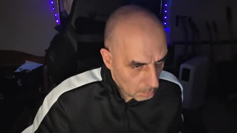 toninspektor online show from April 2026 05:30:01 PM