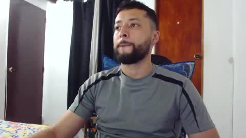 Snapshot of tony__ribas chatting on April 2026 01:58:02 AM Tony Ribas. online show from April 2026 01:58:02 AM