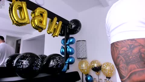 Snapshot of tony_muscle1 chatting on December 2024 08:07:02 PM tony muscle1 online show from December 2024 08:07:02 PM