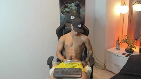 tony_petrov online show from October 2025 10:56:02 AM