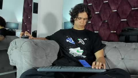 Tony Benedetti online show from April 2026 09:39:33 PM