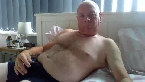 Snapshot of tonygibbson62 chatting on July 2026 02:15:01 PM tonygibbson62 online show from July 2026 02:15:01 PM