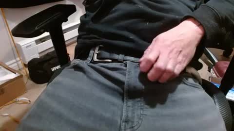 Snapshot of tonytonytony3001 chatting on January 2025 03:32:01 PM tonytonytony3001 online show from January 2025 03:32:01 PM