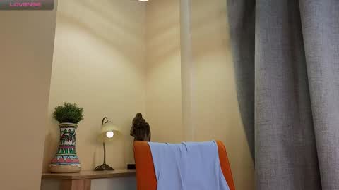 Hey hey Im Megan Pvt open. Im very glad to see you here online show from February 2025 06:12:01 AM