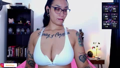 toothyy online show from February 2025 05:29:01 PM