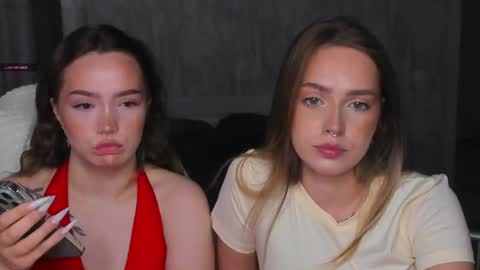 Snapshot of top_twins chatting on July 2026 10:11:01 AM Yara online show from July 2026 10:11:01 AM