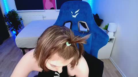 topcranberry online show from January 2025 03:33:01 AM