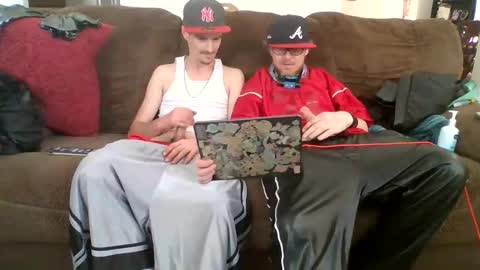 SagMeOreduceMe online show from October 2025 06:43:01 PM