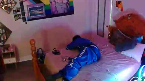 SagMeOreduceMe online show from February 2026 09:49:02 AM