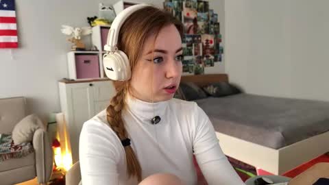 Lina  Next stream January 4  11am UTC 0 online show from March 2026 08:29:01 AM