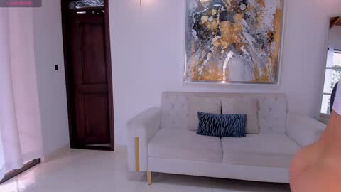 Tori Cross online show from January 2025 03:33:02 PM