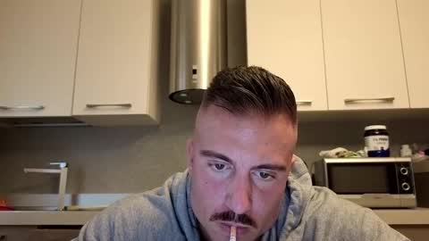 toro_arrapato online show from November 2025 02:06:01 PM