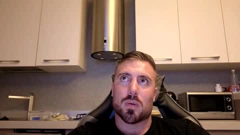 toro_arrapato online show from April 2026 07:47:01 PM