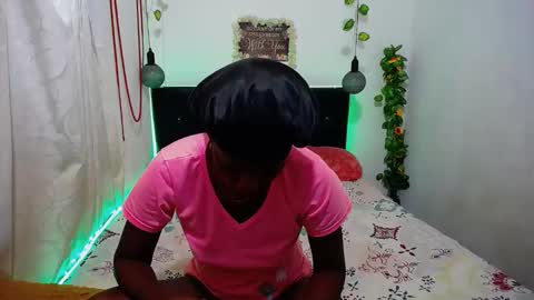 tory_montannaxx online show from January 2025 09:35:02 AM