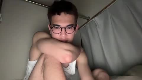 Snapshot of toshikaro0 chatting on January 2025 04:19:01 PM Karo online show from January 2025 04:19:01 PM