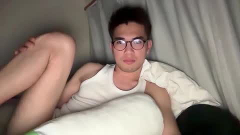 Snapshot of toshikaro0 chatting on January 2025 05:49:01 PM Karo online show from January 2025 05:49:01 PM