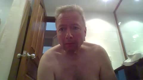 tosimies69 online show from September 2025 05:10:02 AM