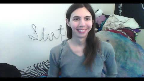 Luna online show from October 2025 08:31:01 PM