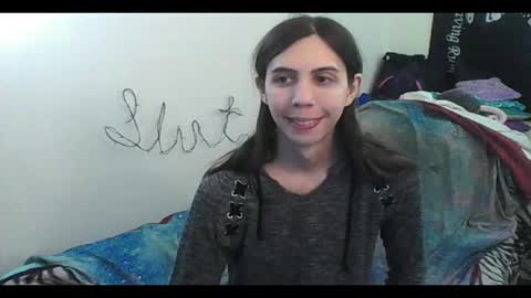 Luna online show from November 2025 02:00:01 AM