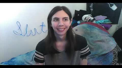 Luna online show from November 2025 01:06:01 AM