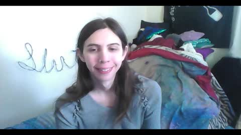 Luna online show from November 2025 06:40:01 PM