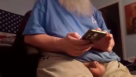 totallyawesome_65 online show from April 2026 06:02:02 AM