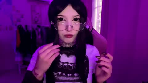 Lina online show from April 2026 03:24:01 PM