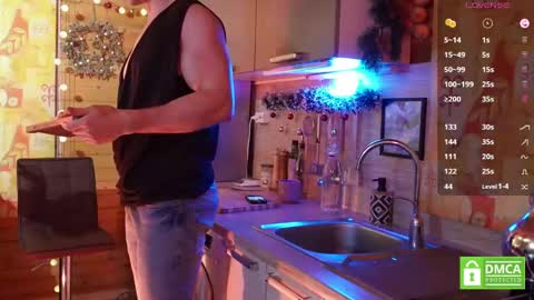 Snapshot of touch_of_eros chatting on December 2024 06:19:02 AM Paul online show from December 2024 06:19:02 AM